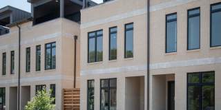 Salemtown Townhome Near Downtown | Screened Patio, Fenced Yard & 2 Parking Spaces Gallery 3