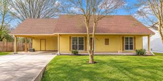 222 Winsor Drive Gallery 1