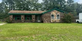 Charming 4-Bedroom Home in a Great Neighborhood with a Spacious Yard! Gallery 1