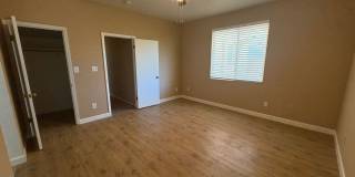 Spacious 3 Bedroom, 2 Bath Tevis Ranch Home with Fireplace, Covered Patio & 2-Car Garage Gallery 6