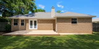 Charming 3-Bedroom Home Gallery 17