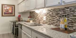 Diamond Hill Gallery 6