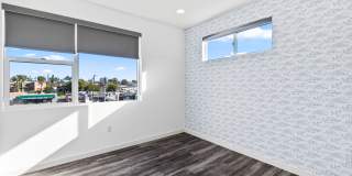 Beautiful three story live/work townhome in Westside Costa Mesa! Gallery 32