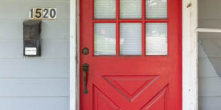 In-Unit Washer and Dryer Hookups Gallery 2