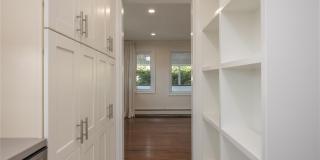 40 S Washington Street Gallery 15