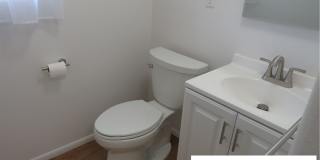 Totally renovated in Hilo Gallery 11