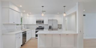 10533 Hillview Gallery 2