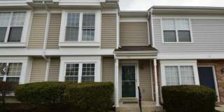 22 ESSEX Square Gallery 1