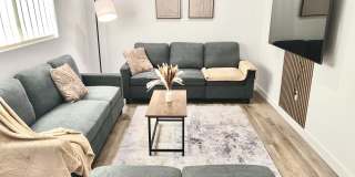 1587 W 35th Street - Co-Living Gallery 3