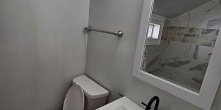 918 Villa St. Upper Gallery 10