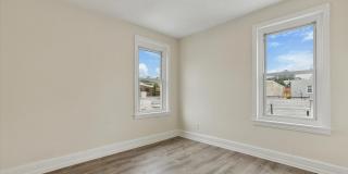 511 CONARROE Street Gallery 4