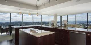 650 Bellevue Way NE Gallery 4