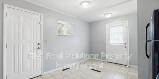 2236 BRENTNELL AVE Gallery 13