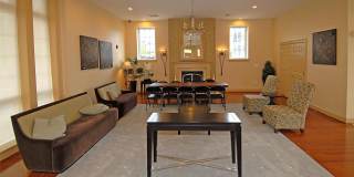 Everyday conveniences are all just moments away, offering the perfect balance of comfort, convenience, and vibrant neighborhood living. Gallery 40