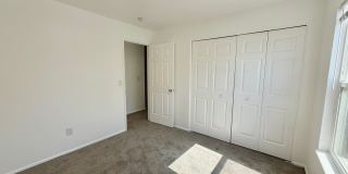 3 Bedroom Home in Holladay Available August 1st Gallery 23