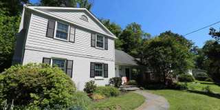 Beautifully maintained 4 bedroom, 2.5 bath Colonial! Gallery 1