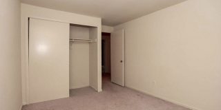 Fantastic 3br End-Unit Town Home in highly sought Silver Spring Neighborhood - Ready mid-June Gallery 16
