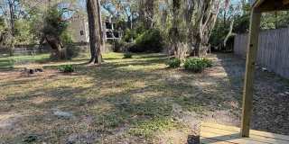 Quiet duplex biking distance from UF! Gallery 21