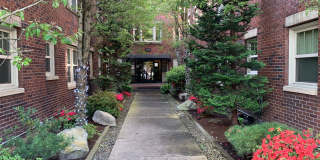 O511-- Beverly Court Studios O511-- Beverly Court Studios Gallery 1