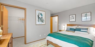 Highland Hills Gallery 11