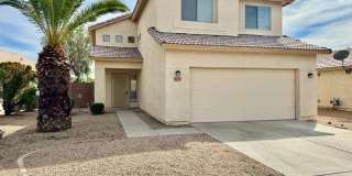 3 Bedroom/2.5 Bath Two Story Home in Avondale! Beautiful Water views Gallery 1
