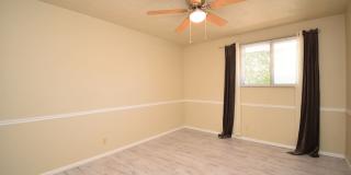 Quiet 3 bed Duplex in Murray –  Near Ski Resorts with Mountain Views!! Gallery 14