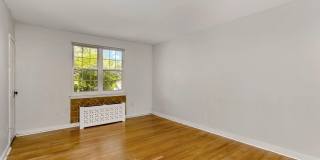 3201 COMMONWEALTH Avenue Gallery 3