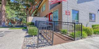 The Illahee Apartments Gallery 15