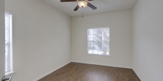 Walnut Ridge Apartments Gallery 36