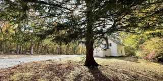 28 N Pond Road Gallery 1