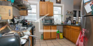 Spacious 7 bed in Allston.... 2.5 Bath!! Gallery 8