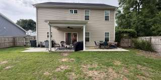 4 Bedroom house minutes from Haymont! Gallery 3