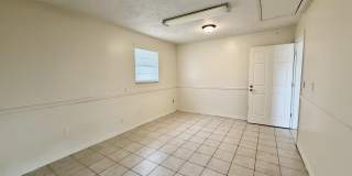 7902 Banyan Street Gallery 9