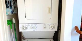 1Bd/1Ba Guest house, centrally located. Gallery 14