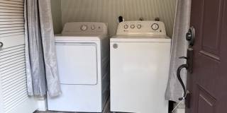 Agoura Hills Townhome | Upgraded + Private 2-Car Garage Gallery 16