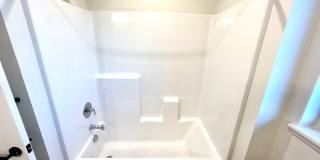 New, Pet Friendly, 2 bed 2 bath Townhouses! Gallery 23