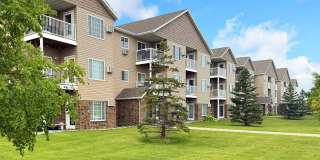 Maple Creek Apartments Gallery 1