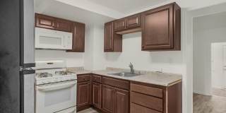2 Bedroom End Unit Accepting Voucher and Market Tenants Gallery 8