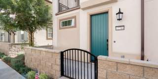 Brand New 3 Bed 2.5 Bath Townhouse in Eastvale Square! Gallery 1