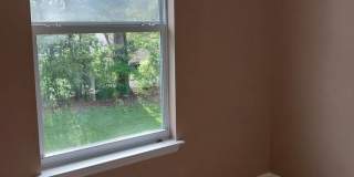 Cute townhome with 3 bd / 2.5 Bath Gallery 34