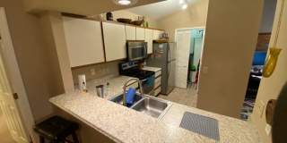 Room in 2 Bedroom Home at Sunpointe Dr Gallery 14