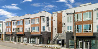 Ballard Townhouse 2bd/2ba, AC, Garage Parking Gallery 1