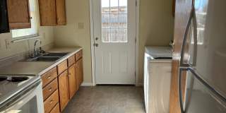 504 Cantrell Ave Gallery 1