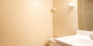 New Boston Square Gallery 17