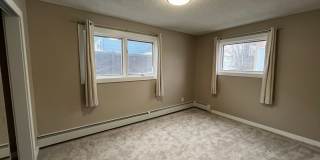 Remodeled 2 Bedroom in Third Addition Gallery 6
