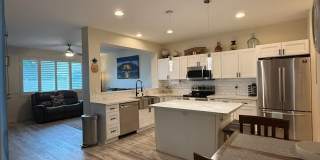 3 Bedroom 2.5 bath Single Family home with extra loft area 2 car garage and extra parking stall with PV! Gallery 8