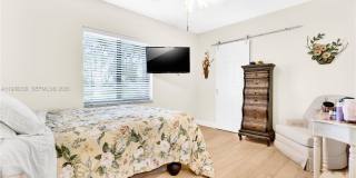 10909 SW 113th Pl Gallery 21