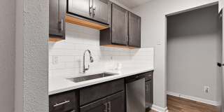 Premier Apartments Gallery 13