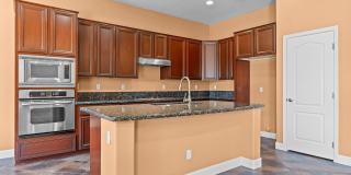 2771 E Wisteria Drive Gallery 13