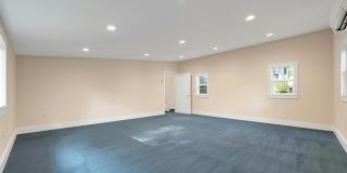 288 Van Dien Avenue Gallery 7